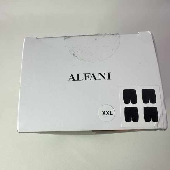 4/$25**
** 4 Pack Alfani Men's White Boxer Briefs - Size XXL 100% Cotton - Picture 3 of 4